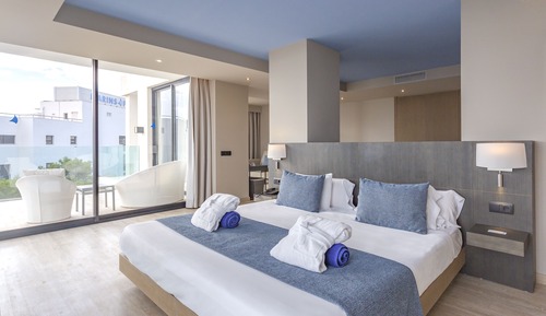 Deluxe Premium Room (2 adults)
