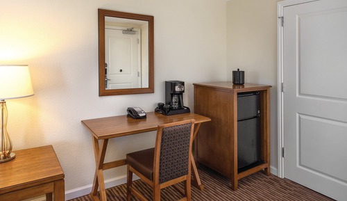 Standard Room, 1 Queen Bed