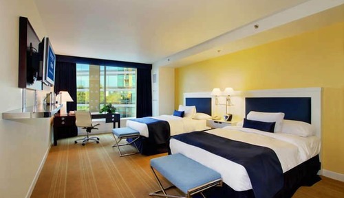 Deluxe two double beds