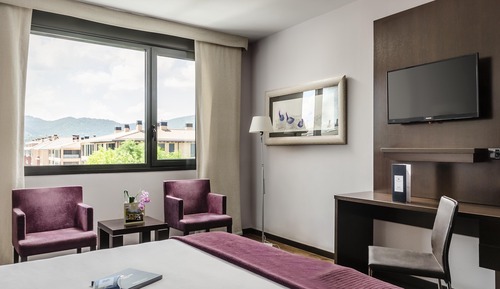 Double or Twin Room (Parking)