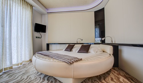 Luxury Suite (4 people)