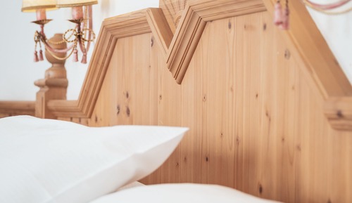 Basic Single Room, 1 Large Twin Bed