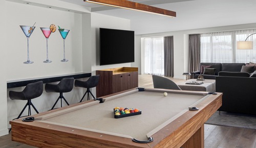 Suite, 1 Bedroom, Non Smoking, Balcony (View)