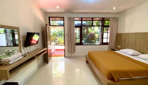 Deluxe Double or Twin Room