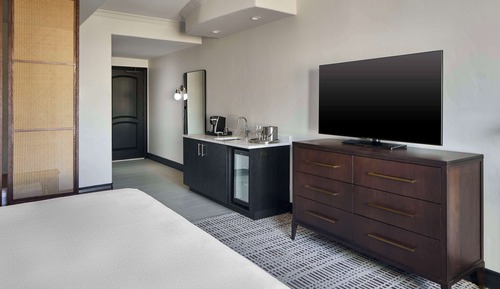 Room, 1 Bedroom, Accessible (Mobility & Hearing, Roll-in Shower)