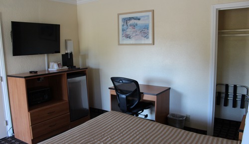Budget Room, 1 Queen Bed, Non Smoking