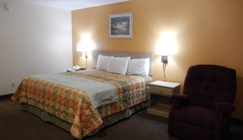 Standard Room, 1 King Bed
