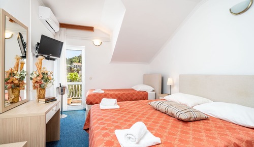 Triple Room, Balcony