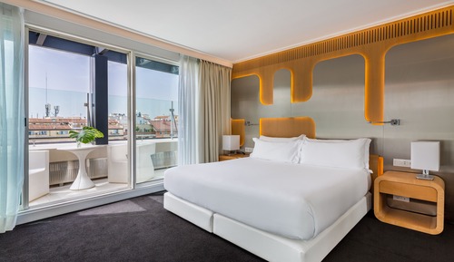 Suite, Bathtub