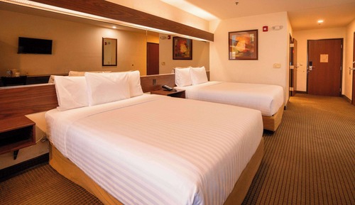 Standard Room, 2 Queen Beds, Accessible
