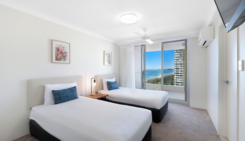 Premium Two Bedroom Ocean View Apartment