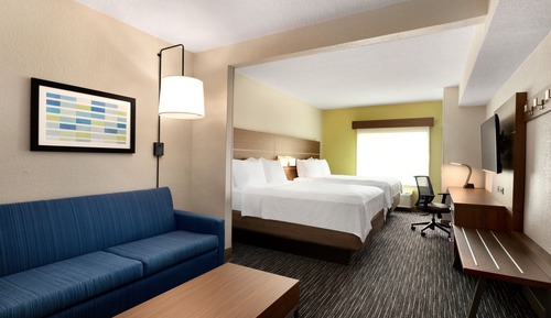 Suite, Multiple Beds