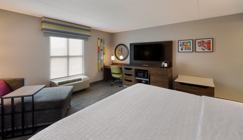 Room, 1 King Bed, Accessible (Hearing)