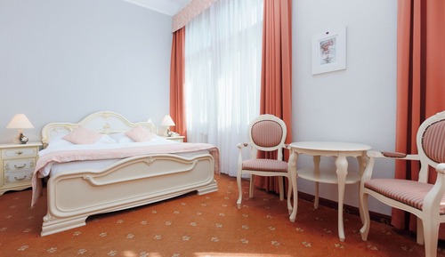 Classic Double Room