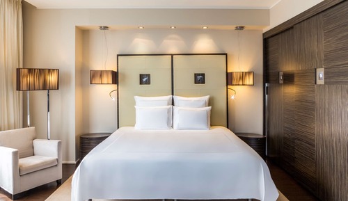 Suite, 1 King Bed
