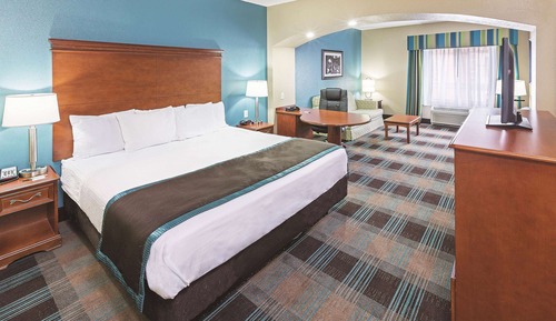 Deluxe Room, 1 King Bed, Accessible, Non Smoking (Tub with Grab Bars)