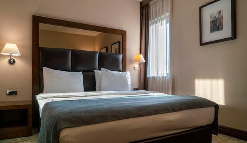 Standard Double Room, City View