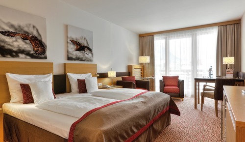 Classic Twin Room, Balcony, Mountain View