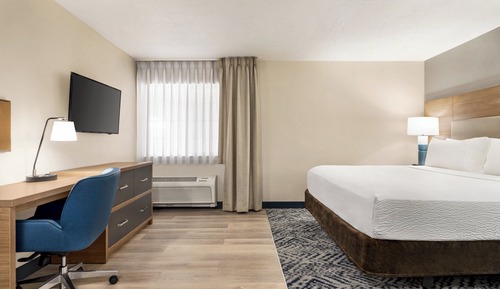 Studio Suite, 1 Queen Bed, Accessible (Accessible Tub)