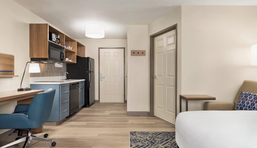Studio Suite, 1 Queen Bed