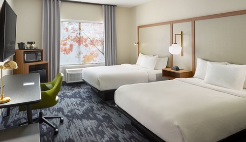 Room, 2 Queen Beds (Mobility Accessible, Tub)