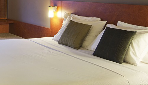 Standard Room, 1 King Bed