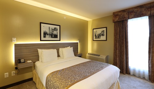 Standard Room, 1 Queen Bed