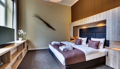 Suite (Promenade)