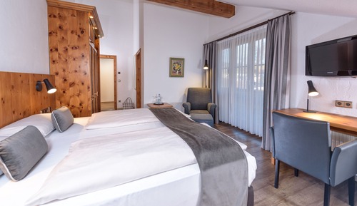 Classic Double Room