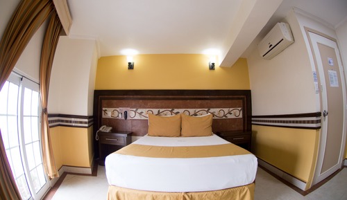 Standard Single Room, 1 Queen Bed