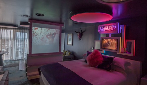 Signature Suite