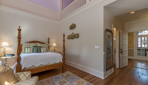 Loft, Multiple Beds