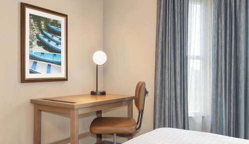 Premium Studio, 1 King Bed, Non Smoking