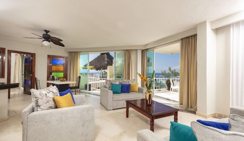 Lush Heaven Master Suite