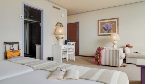 Junior Suite (Extra Bed)