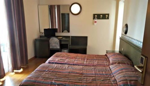 Standard Quadruple Room (4 pax)