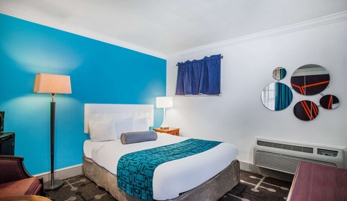 Economy Room, 1 Queen Bed, Non Smoking