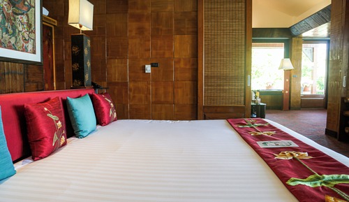 Pool Suite