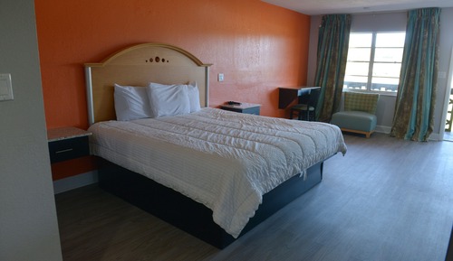 Room, 1 King Bed, Accessible, Non Smoking