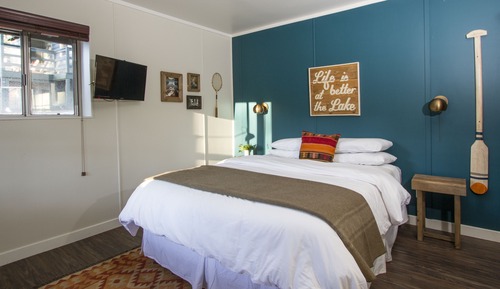 Studio Suite, 1 Queen Bed, Kitchen