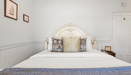 Traditional Bedroom