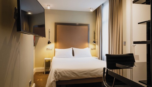 Double or Twin Room, 1 Queen Bed