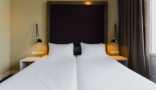 Triple Room, Annex Building