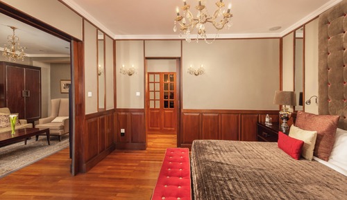 Queen Elizabeth Suite