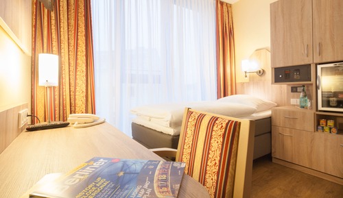 Deluxe Single Room