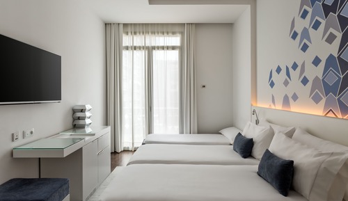 Double or Twin Room (with extra bed)