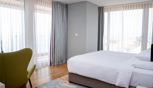 Executive Suite, 1 King Bed, Balcony, Sea View