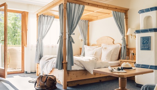 Double Room (Romanticism)