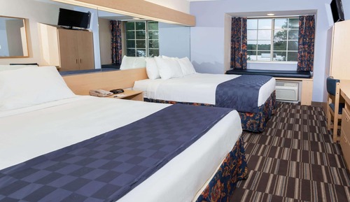 Standard Room, 2 Queen Beds, Non Smoking