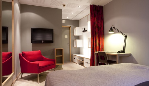 Queen Room